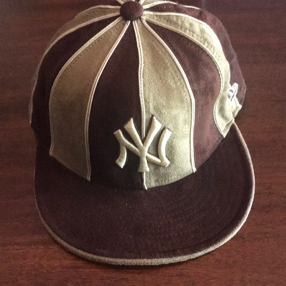 Vintage 7 1/2 New York Yankees hat suede material
